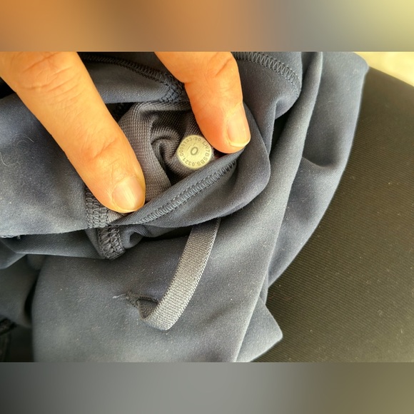 Lululemon Wunder Train High-Rise Short 8" - Picture 3 of 4